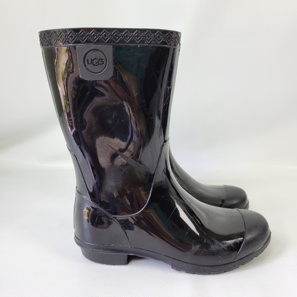 UGG Rubber Rain Boots Boys Sz 2